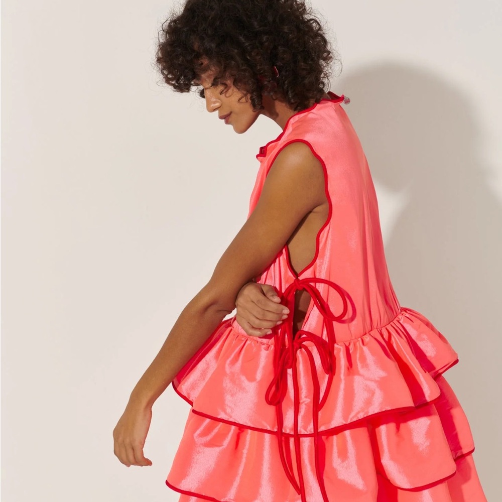 Chic Pink Layered Ruffled Scalloped Mini Dress